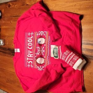 Gildan Christmas sweatshirt and socks